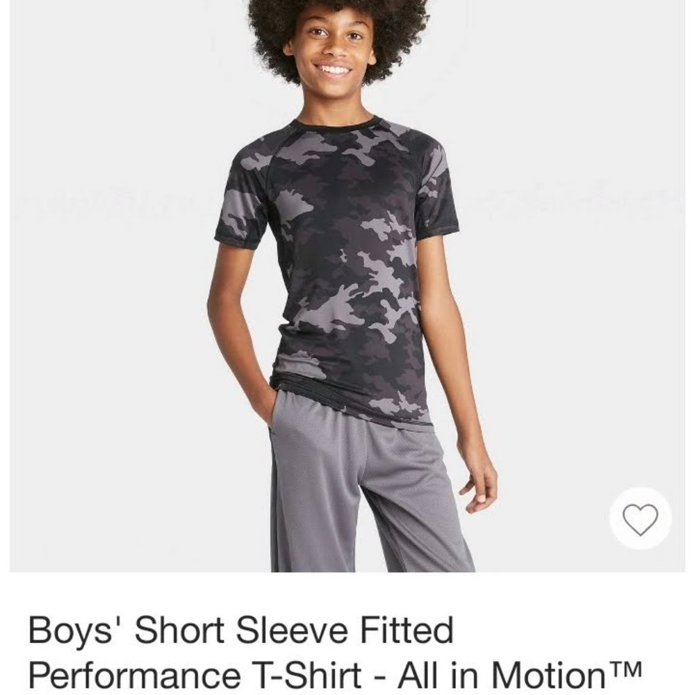 Boys' Short Sleeve Fitted Performance T-Shirt- S